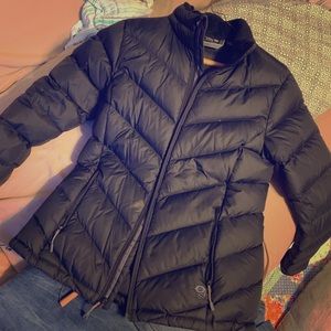 Mountain hardwear down jacket